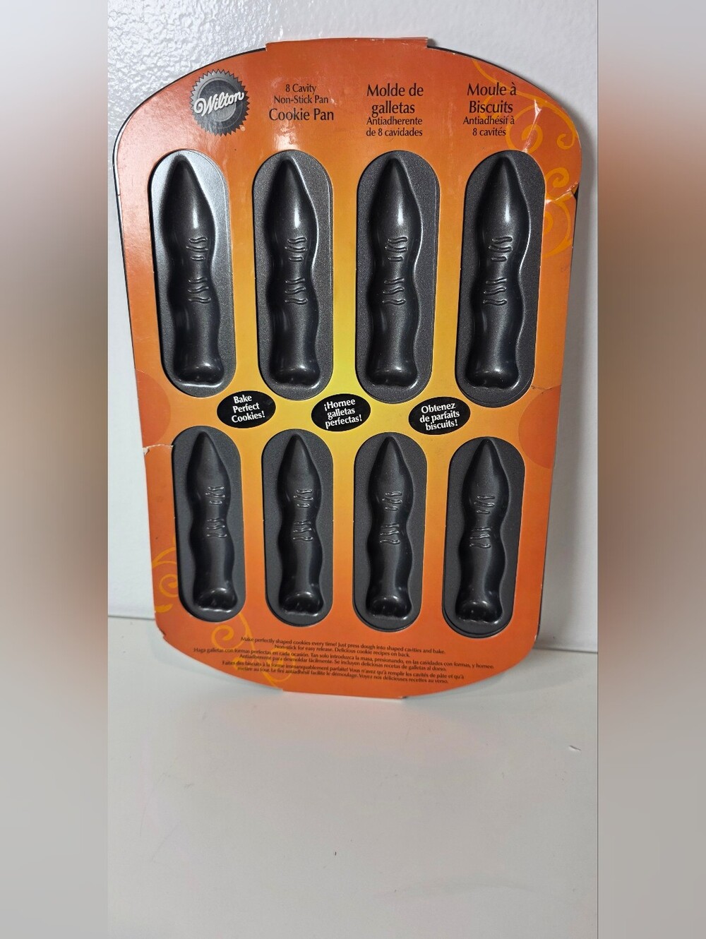 🎃 Wilton Witch Fingers Cake Pan Mold 8 Cavity Dark Non Stick HALLOWEEN New